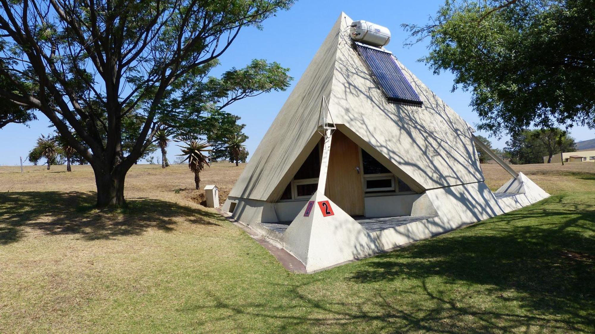 Pyramids Motel Van Reenen 外观 照片