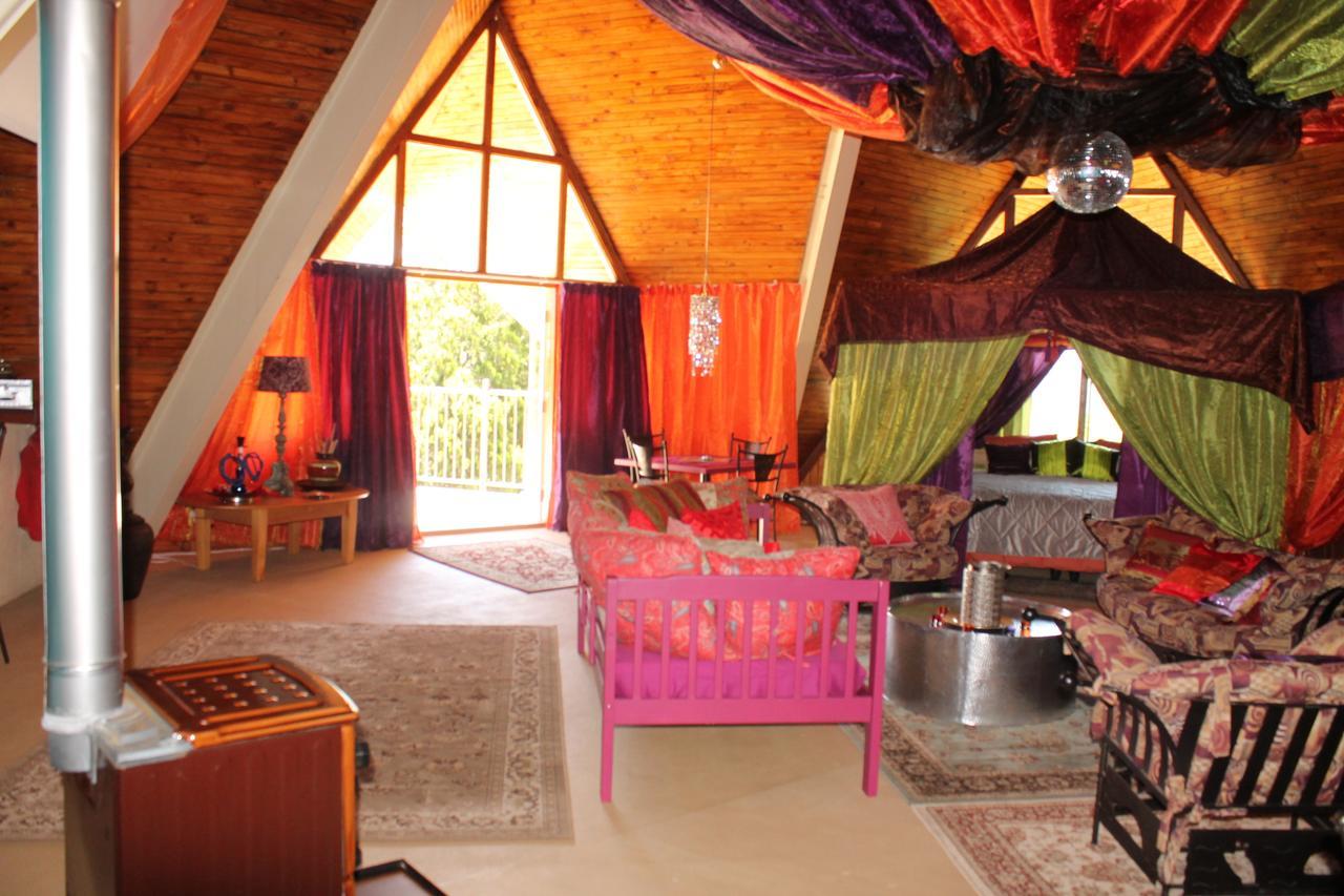Pyramids Motel Van Reenen 外观 照片