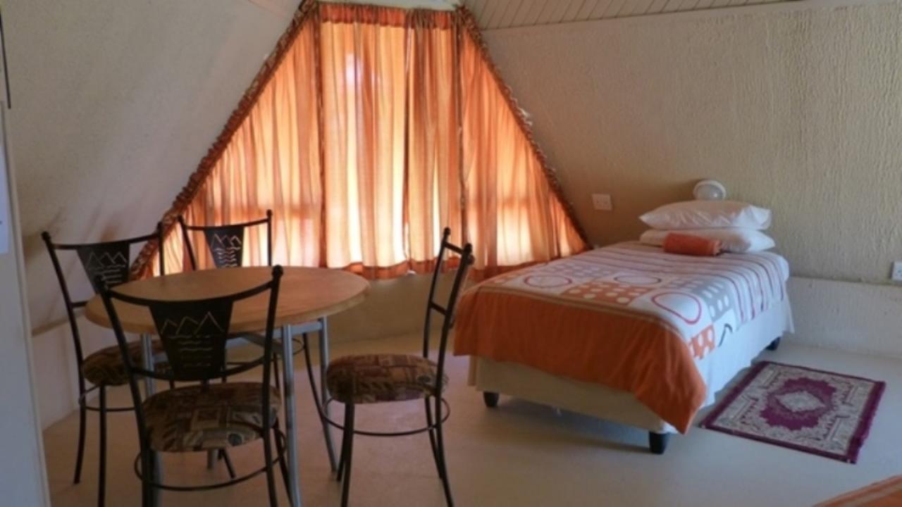 Pyramids Motel Van Reenen 外观 照片
