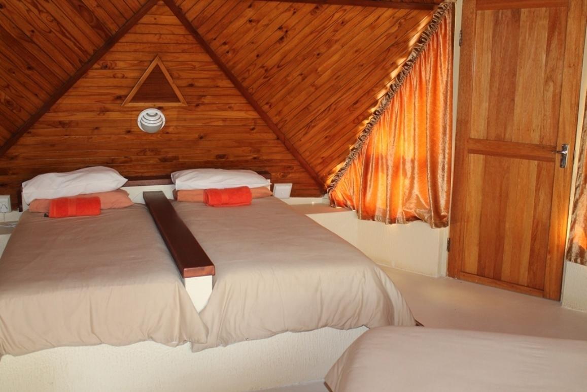 Pyramids Motel Van Reenen 外观 照片