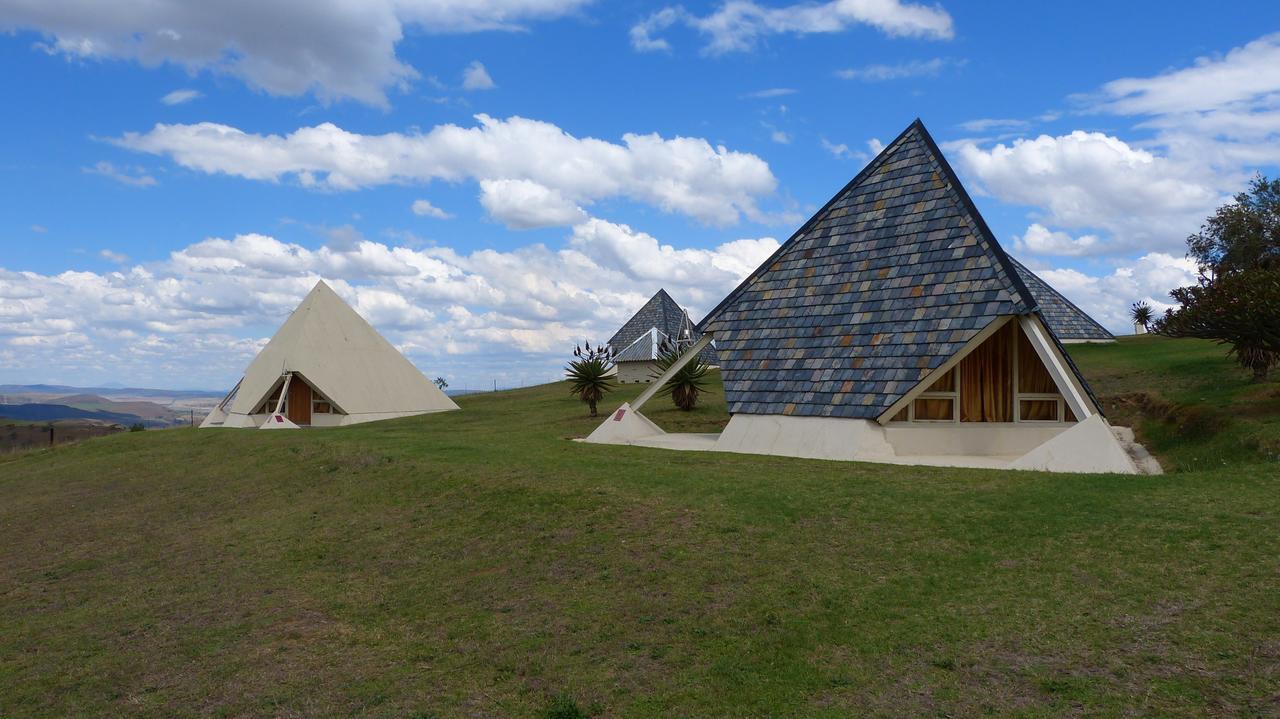 Pyramids Motel Van Reenen 外观 照片