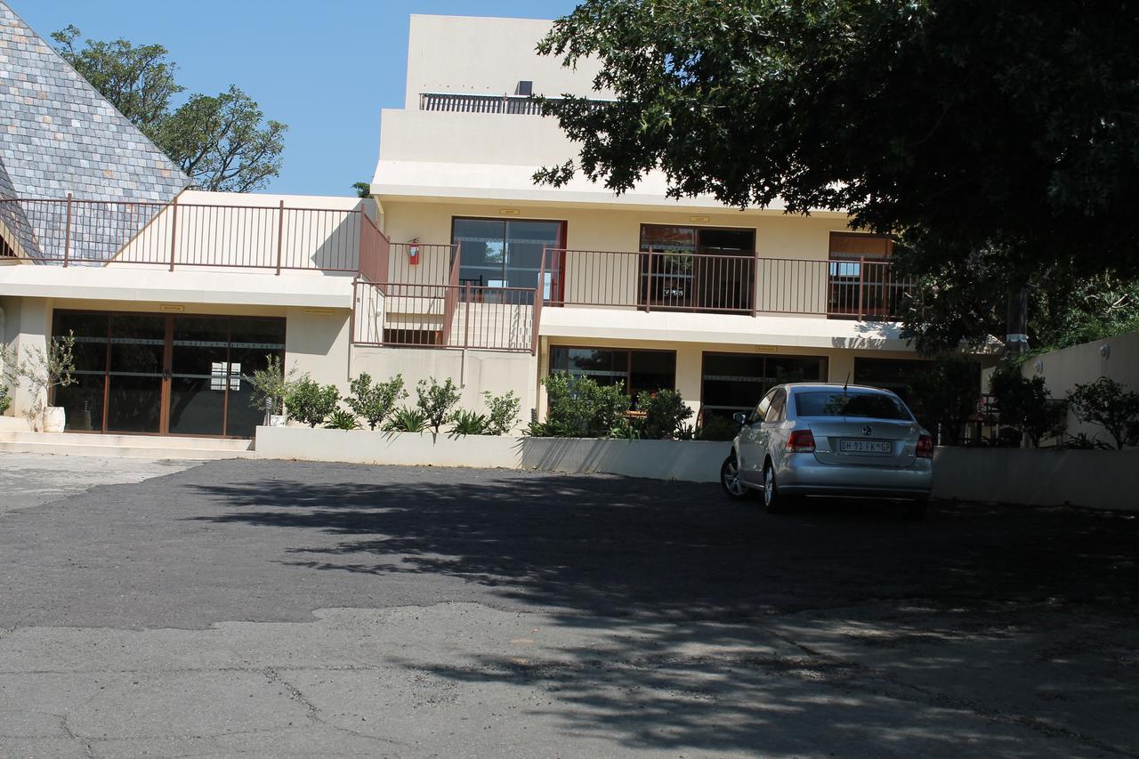 Pyramids Motel Van Reenen 外观 照片