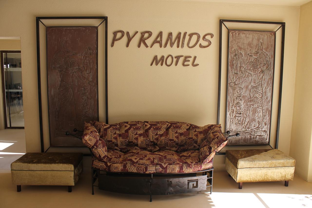Pyramids Motel Van Reenen 外观 照片