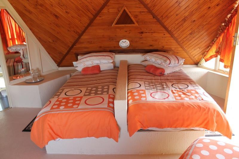 Pyramids Motel Van Reenen 外观 照片