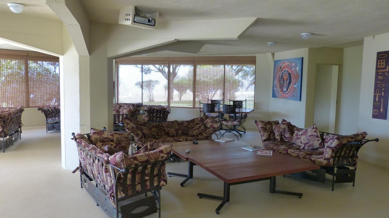 Pyramids Motel Van Reenen 外观 照片